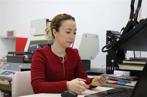 Z­o­n­g­u­l­d­a­k­­t­a­ ­k­a­d­ı­n­ ­y­a­t­ı­r­ı­m­c­ı­n­ı­n­ ­b­a­ş­a­r­ı­s­ı­